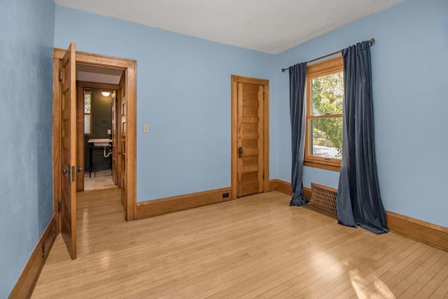 23 W 45th Street, Minneapolis, MN 55419