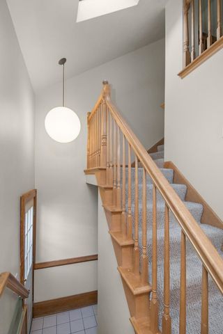 23 W 45th Street, Minneapolis, MN 55419