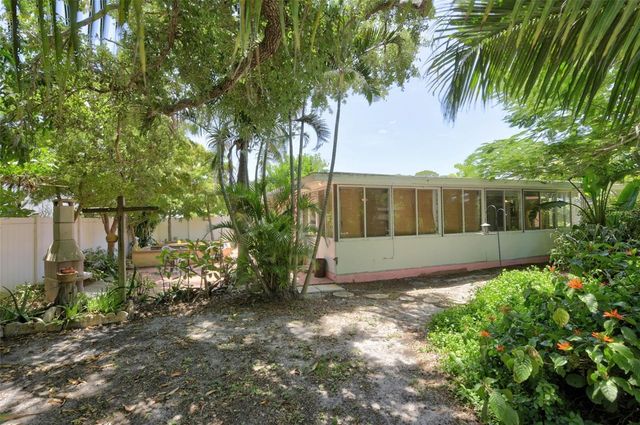 2730 SUNSET BEACH DRIVE, Venice, FL 34293