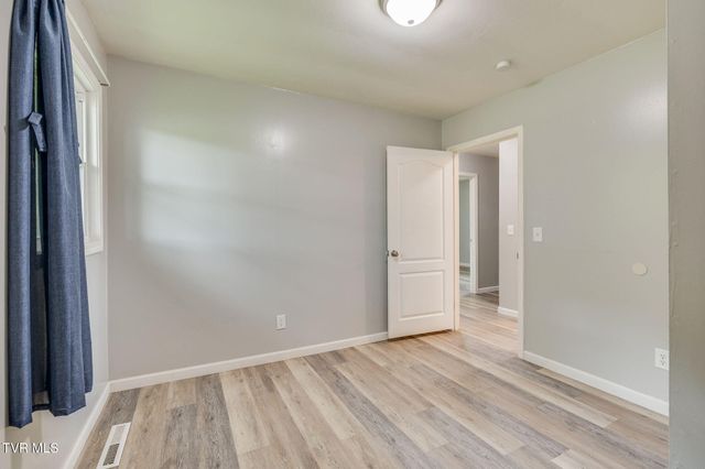 2610 Grassy Creek Road, Greeneville, TN 37743