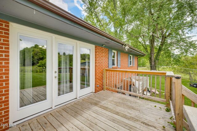 2610 Grassy Creek Road, Greeneville, TN 37743