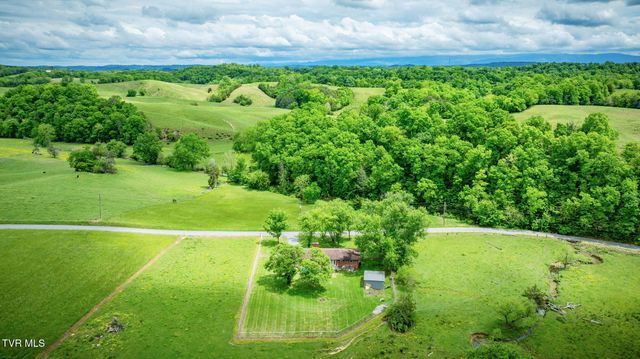 2610 Grassy Creek Road, Greeneville, TN 37743
