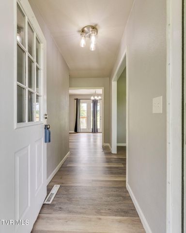 2610 Grassy Creek Road, Greeneville, TN 37743