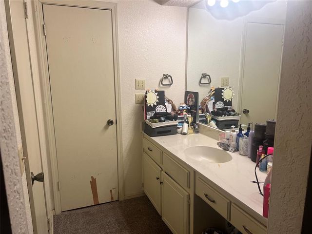 2533 W Hefner Road, Oklahoma City, OK 73120