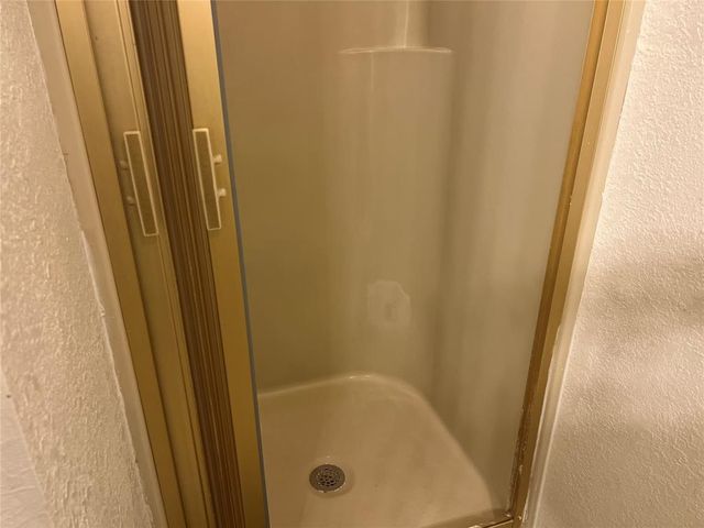 2533 W Hefner Road, Oklahoma City, OK 73120