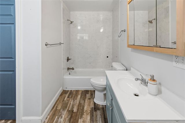 223 S SHORE DRIVE, Eagle Lake, FL 33839