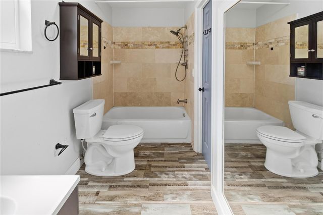 223 S SHORE DRIVE, Eagle Lake, FL 33839