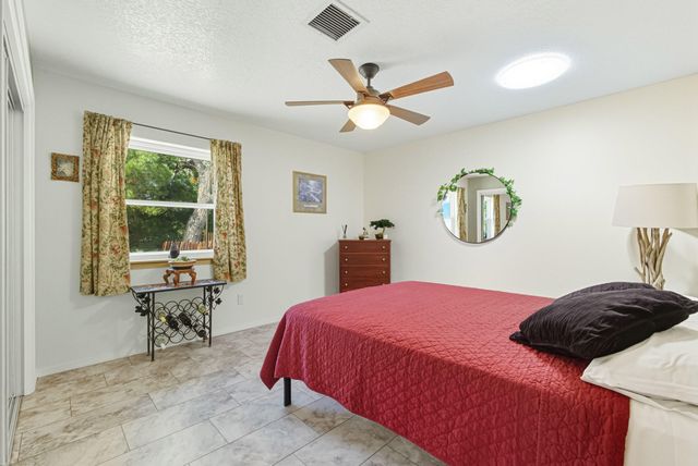 613 Lee Trevino Drive, Rio Communities, NM 87002