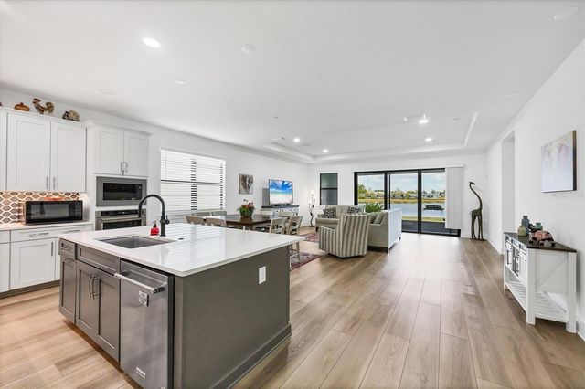 18500 MIDSUMMER PLACE, Venice, FL 34293