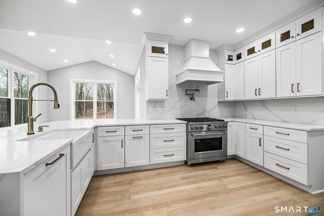 90 Meshomasic Trail, Portland, CT 06480