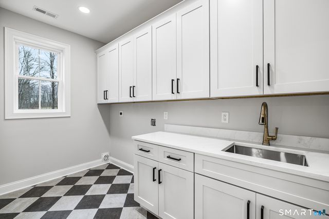 90 Meshomasic Trail, Portland, CT 06480