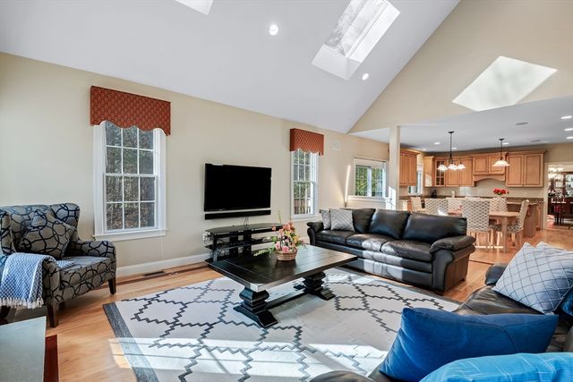 120 South Walpole Street, Sharon, MA 02067