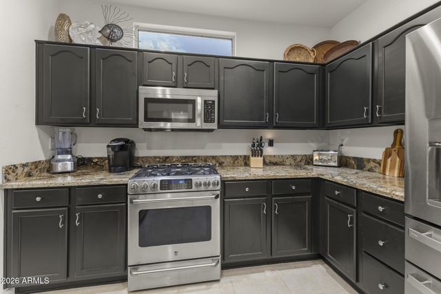16028 W VERBENA Lane, Surprise, AZ 85374