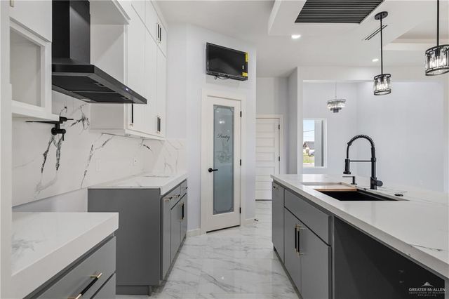 2601 Julian Street, Harlingen, TX 78552