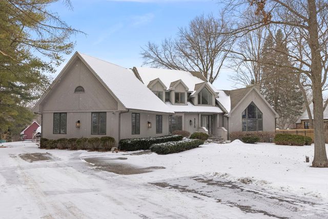 8S510 Oxford Lane, Naperville, IL 60565