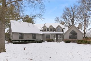 8S510 Oxford Lane, Naperville, IL 60565