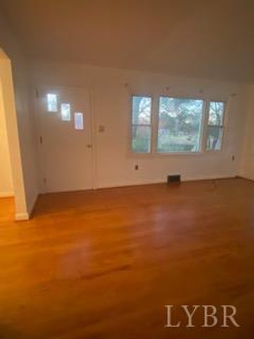 6101 Goode Road, Goode, VA 24556