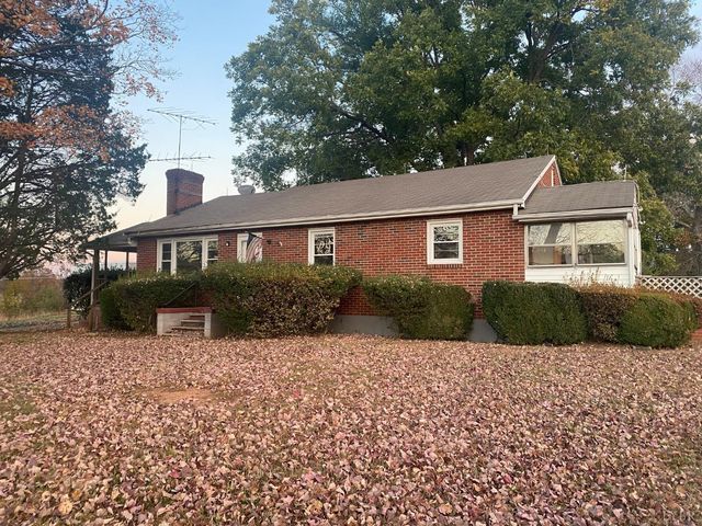 6101 Goode Road, Goode, VA 24556