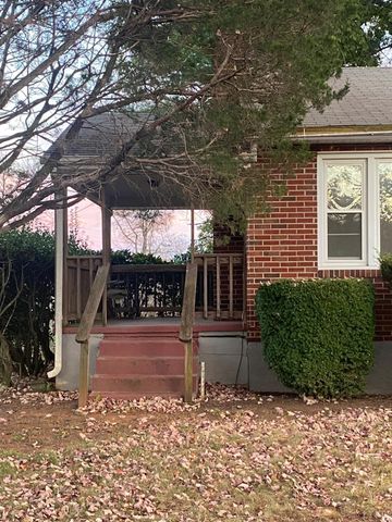 6101 Goode Road, Goode, VA 24556