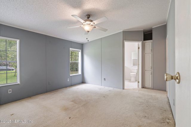 18 FOXTAIL Avenue, Middleburg, FL 32068