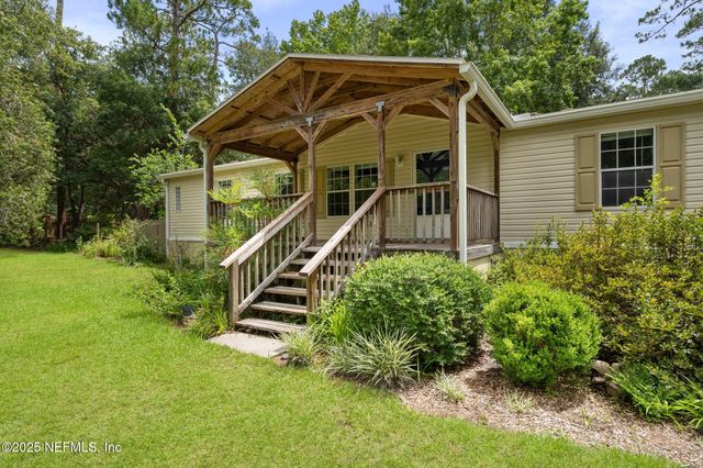 18 FOXTAIL Avenue, Middleburg, FL 32068