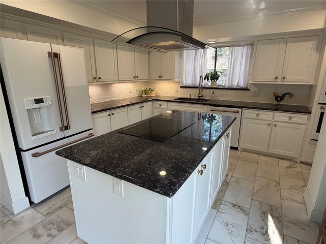 1602 Big Lake Drive, Houston, TX 77077