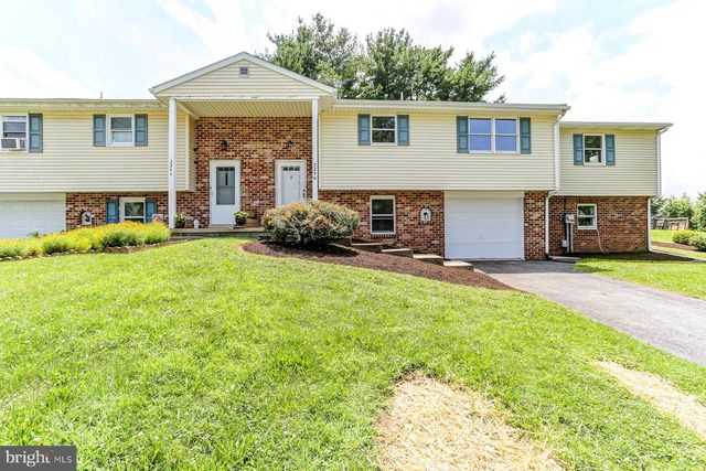 2246 DONOUGH DR, Manheim, PA 17545