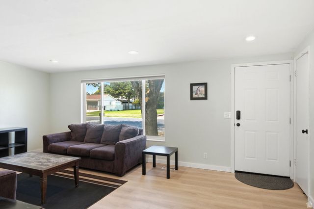 3881 S BONNIEWOOD DR, West Valley City, UT 84119