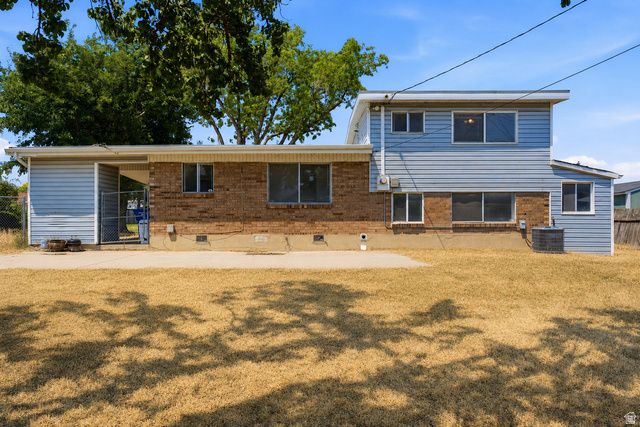 3881 S BONNIEWOOD DR, West Valley City, UT 84119