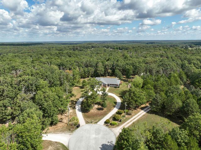 444 Sweetbriar Drive, Marshfield, MO 65706