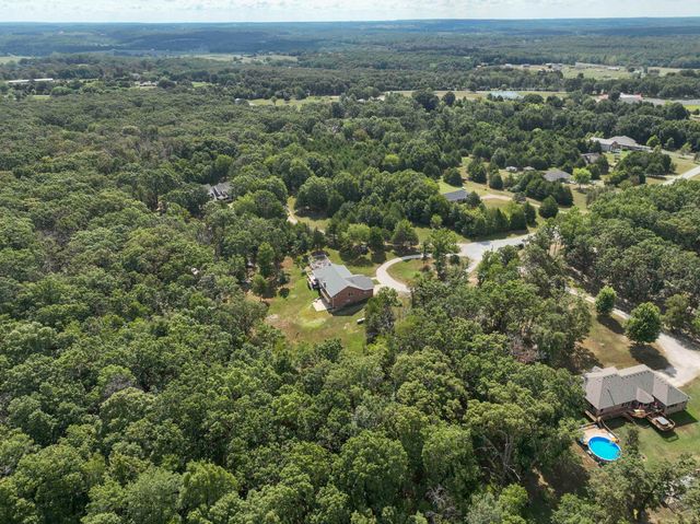 444 Sweetbriar Drive, Marshfield, MO 65706