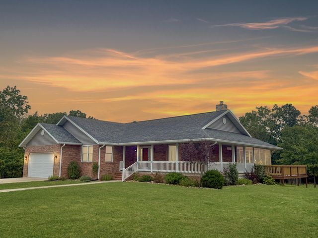 444 Sweetbriar Drive, Marshfield, MO 65706