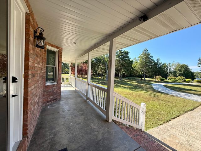 444 Sweetbriar Drive, Marshfield, MO 65706