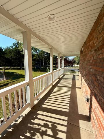 444 Sweetbriar Drive, Marshfield, MO 65706