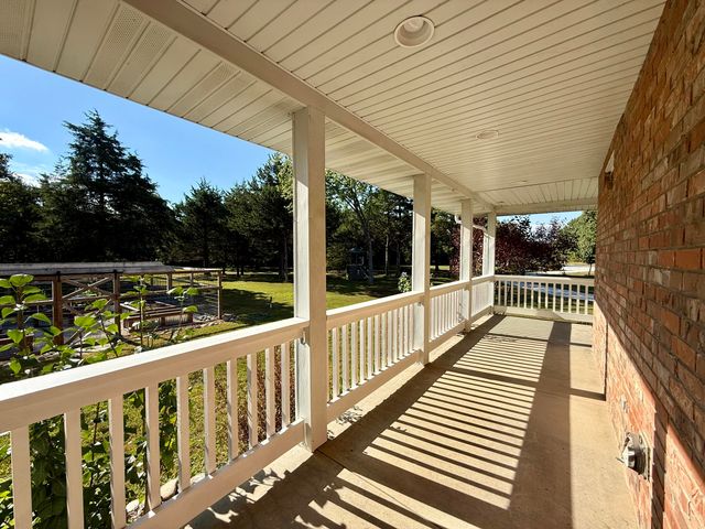 444 Sweetbriar Drive, Marshfield, MO 65706