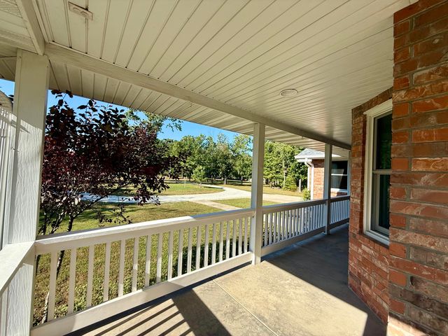 444 Sweetbriar Drive, Marshfield, MO 65706