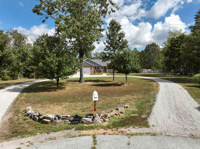 444 Sweetbriar Drive, Marshfield, MO 65706