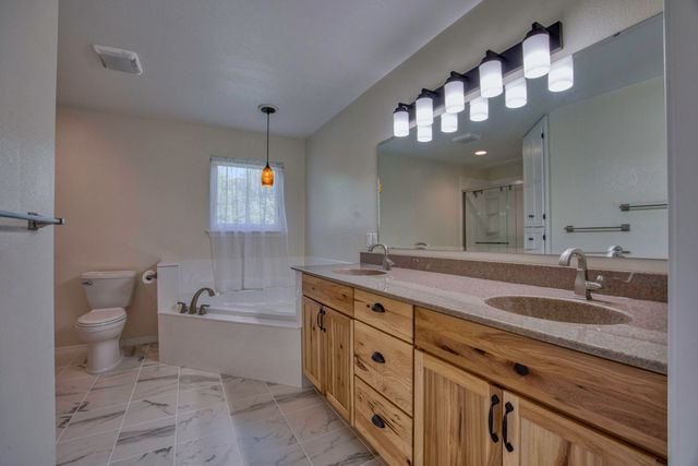 444 Sweetbriar Drive, Marshfield, MO 65706