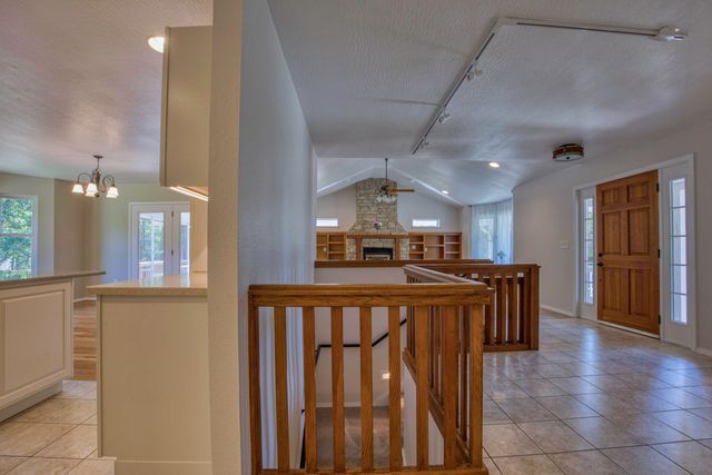 444 Sweetbriar Drive, Marshfield, MO 65706