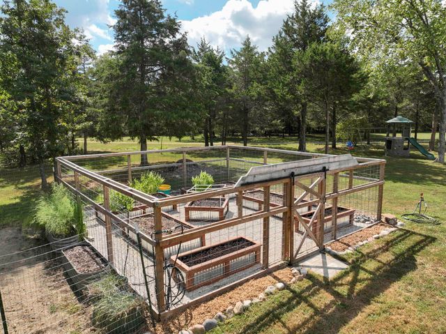 444 Sweetbriar Drive, Marshfield, MO 65706