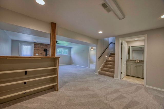 444 Sweetbriar Drive, Marshfield, MO 65706