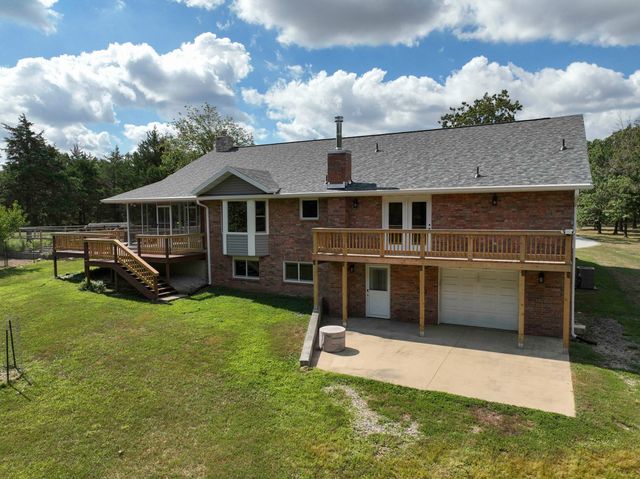 444 Sweetbriar Drive, Marshfield, MO 65706
