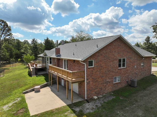 444 Sweetbriar Drive, Marshfield, MO 65706