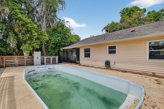 50 W COURT DRIVE, Eustis, FL 32726