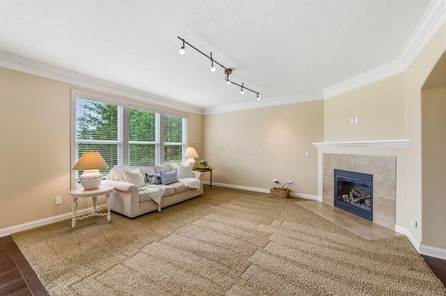 1044 Balmoral Drive, Delaware, OH 43015