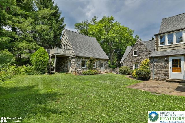 2835 Parkway Boulevard, Allentown City, PA 18104