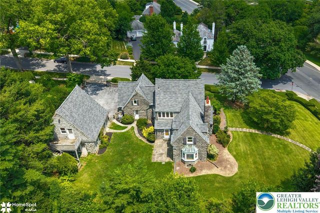 2835 Parkway Boulevard, Allentown City, PA 18104