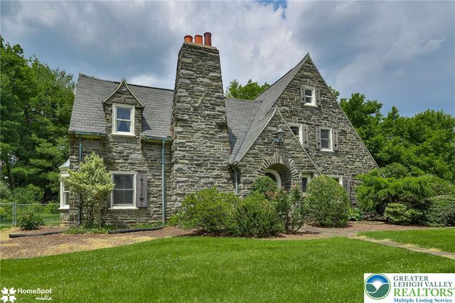 2835 Parkway Boulevard, Allentown City, PA 18104