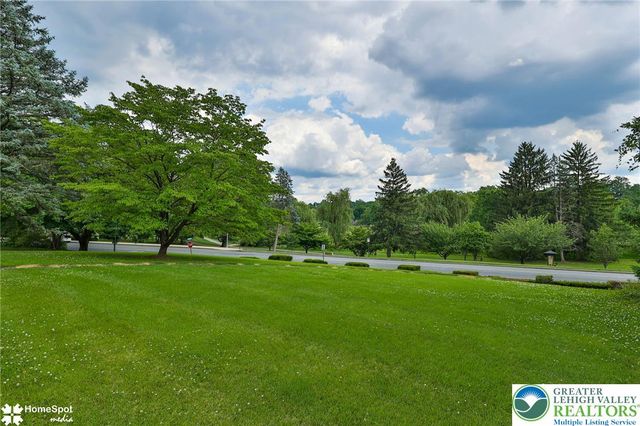 2835 Parkway Boulevard, Allentown City, PA 18104