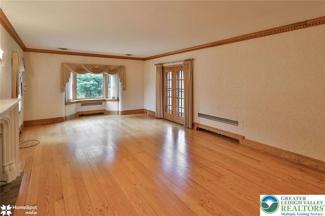 2835 Parkway Boulevard, Allentown City, PA 18104